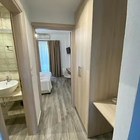 Christina Apartament Fourka