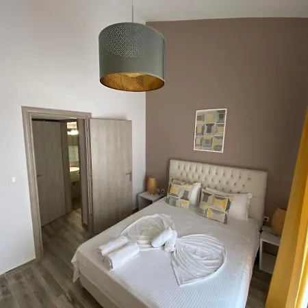 Christina Apartament Fourka